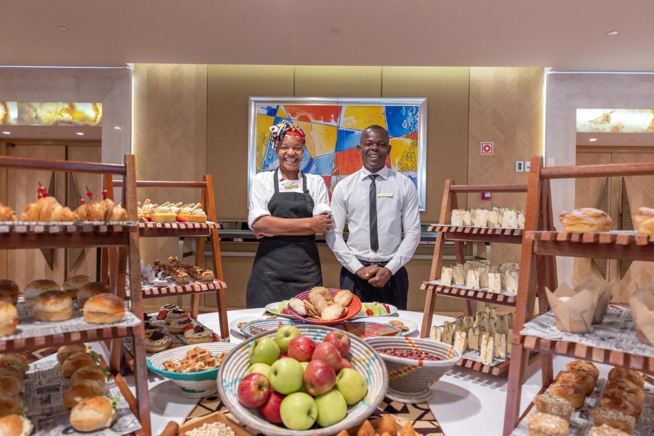 מלון Intercontinental Luanda Miramar By Ihg מראה חיצוני תמונה