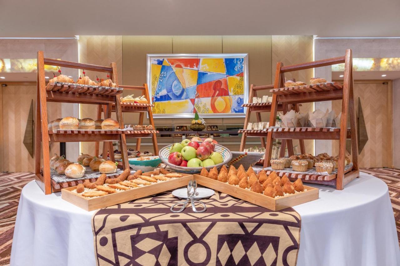 מלון Intercontinental Luanda Miramar By Ihg מראה חיצוני תמונה